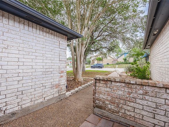 4th image of 4313 Wolf Creek Ct