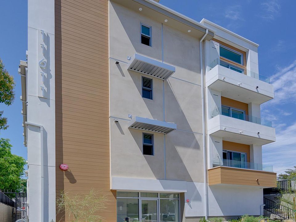 1st image of 11611 Moorpark St #4