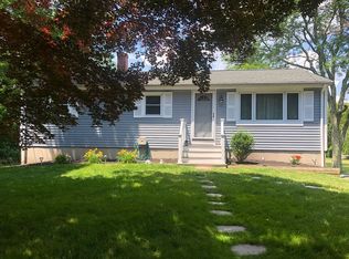 640 Sharps Lot Rd, Swansea, MA 02777