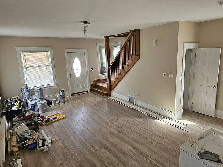 425 Hill St — Photo 12