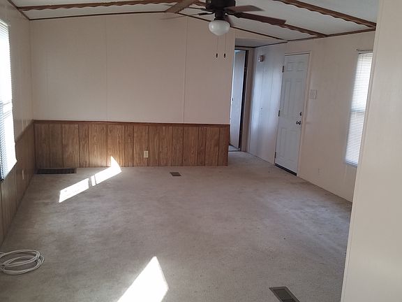 4th image of 13 Gypsum Dr