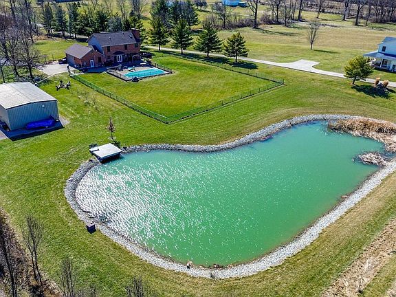 3rd image of 3574 McLean Rd