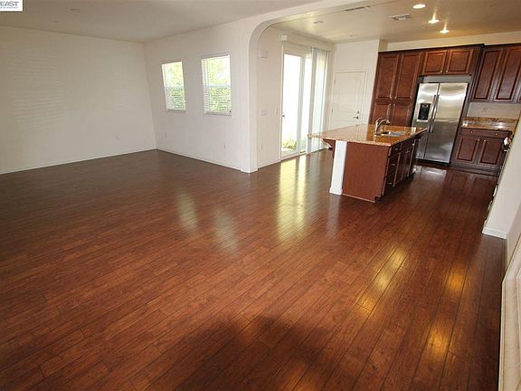 4th image of 331 W Aventino Ave