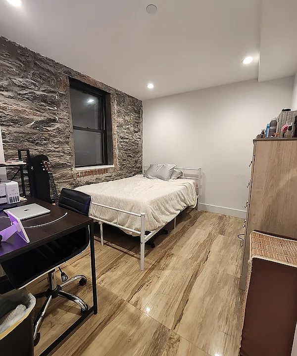 2nd image of 462 W 146th St #1D