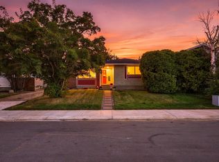 12 Hughes Rd NW, Edmonton, AB T5A4E2