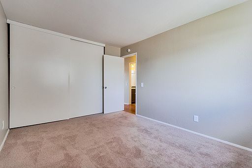 5th image of 12369 Lakeshore Dr APT 07