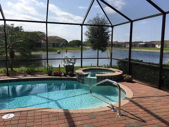 3rd image of 3595 Dandolo Cir