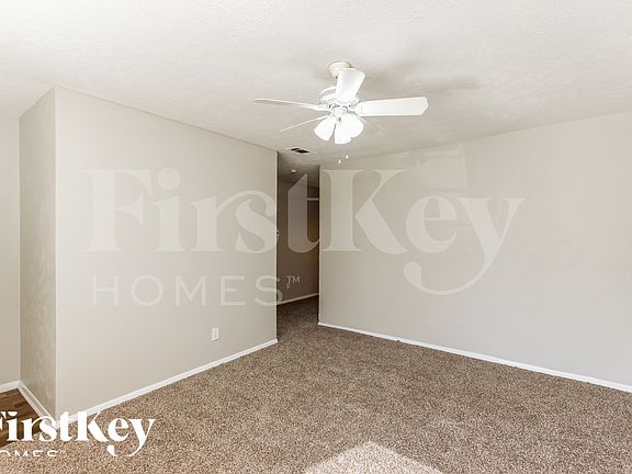 3rd image of 7847 Robin Creek Dr