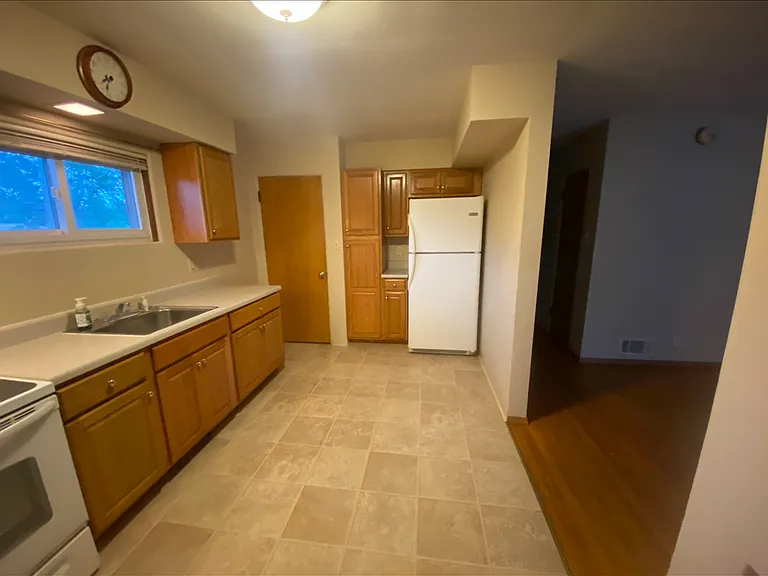 423 Montclaire Ave #HOUSE — Photo 3