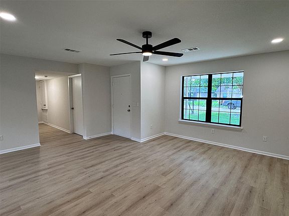 4th image of 111 Little Bill Ln