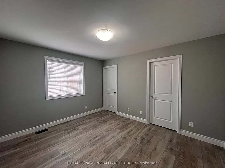 22 Stirling Cres — Photo 17