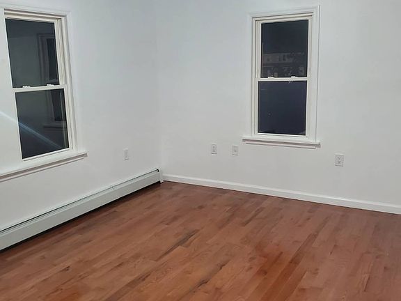 5th image of 15 Linhurst Pl