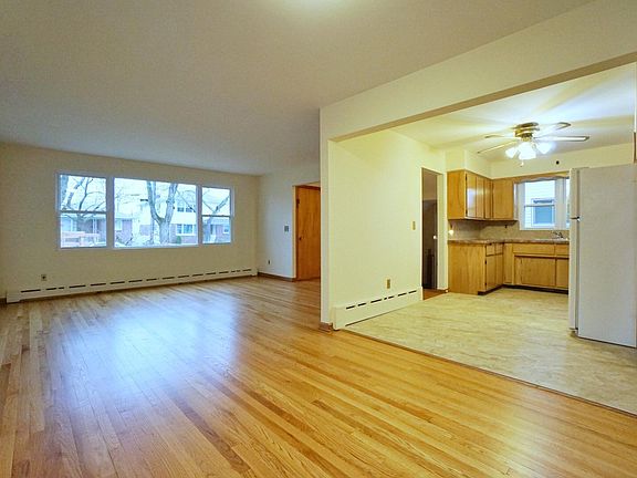 2nd image of 27 Keats St #1
