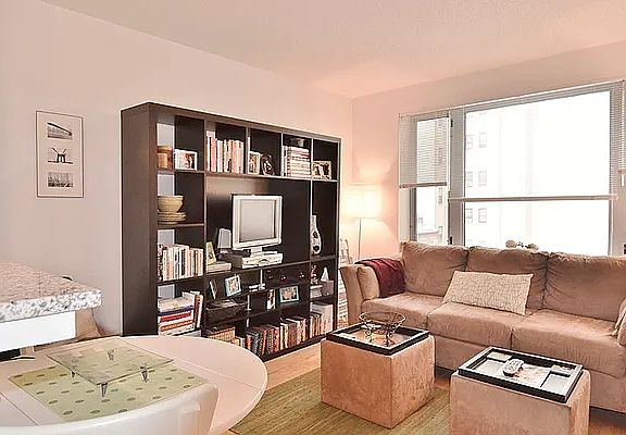 3rd image of 53 Boerum Pl APT 6K
