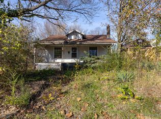 505 W 4th St, Willow Springs, MO 65793