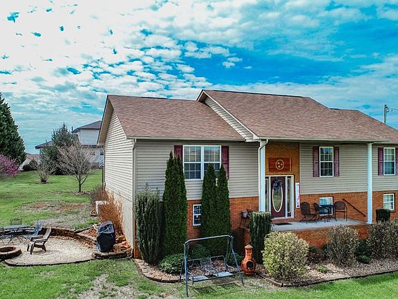 2nd image of 170 Florence Cir