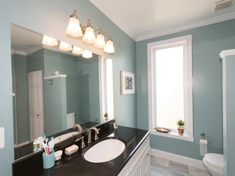 1205 Delafield Pl NW — Photo 43