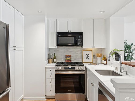 2nd image of 400 Beale St APT 808
