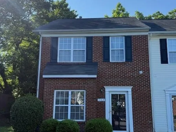 142 Queensberry Ct, Greensboro, NC 27405