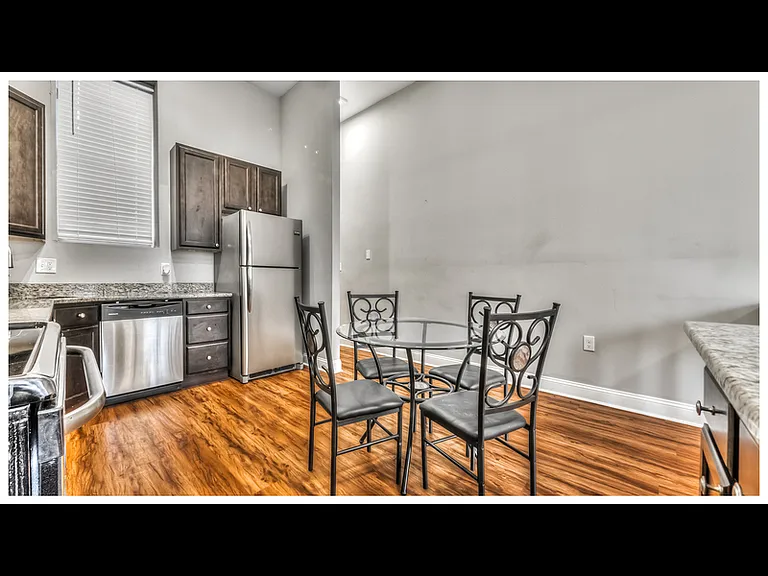 1506 Madison Ave #1 — Photo 3