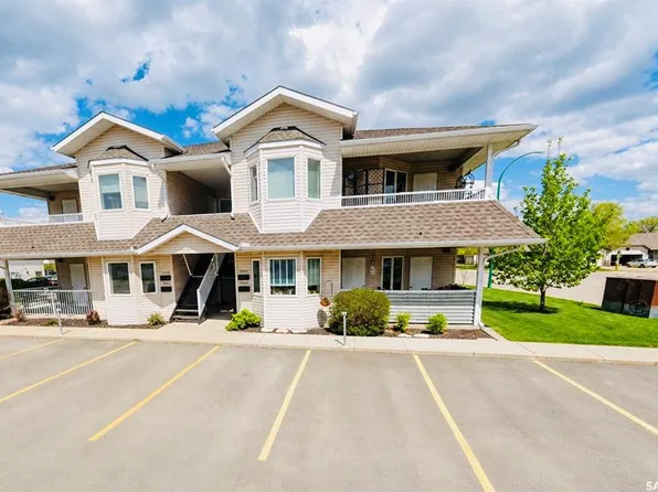 3287 WOODHAMS DRIVE, Regina, SK S4V 3A2