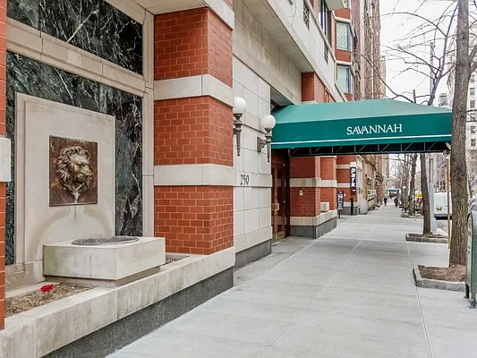Sold by Sotheby's International Realty | media 26