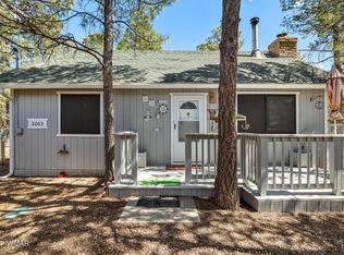 2063 Chipmunk Xing, Overgaard, AZ 85933