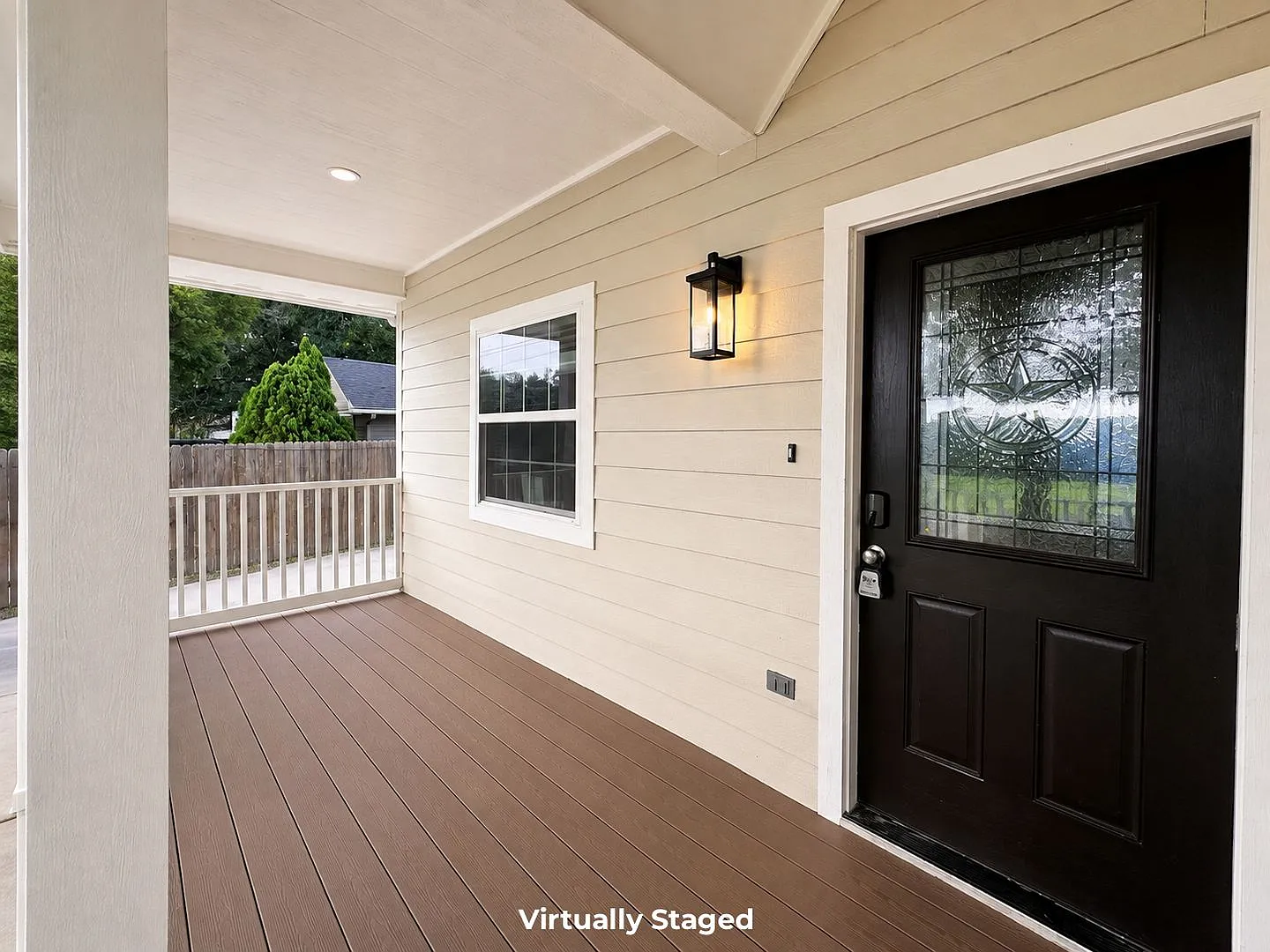 3 Bed House Close to Historical Downtown Bryan — Photo 4