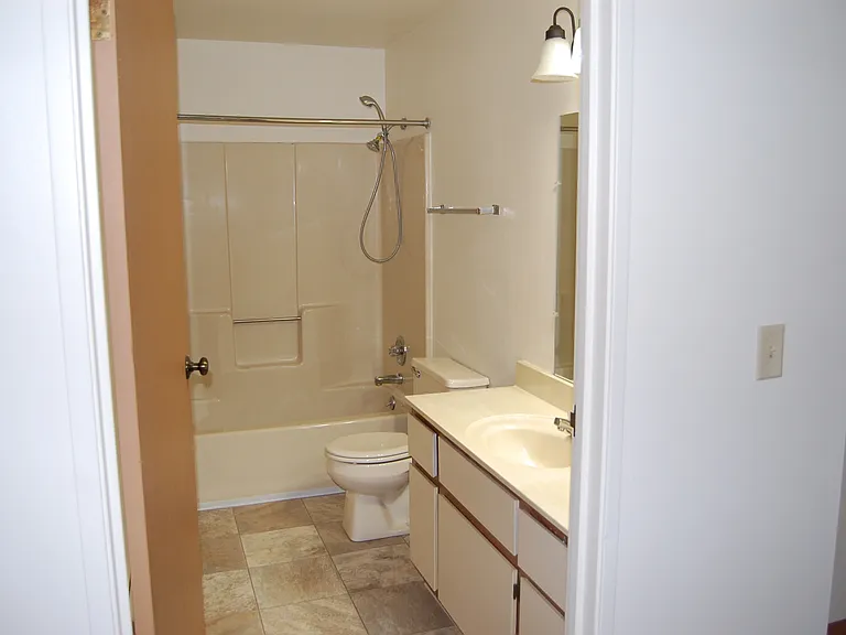 3214 E Canary St #2 — Photo 3