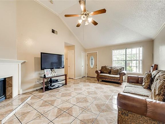 2nd image of 12758 Hilltop Dr
