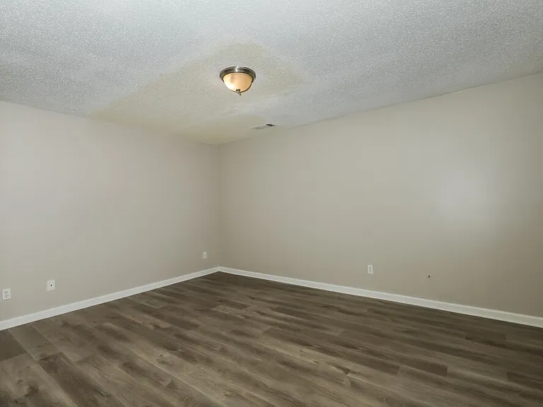 9447 Rollinghills Dr — Photo 12