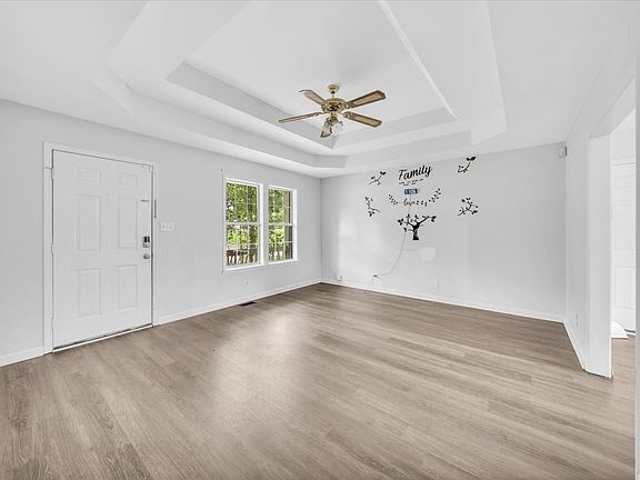 5th image of 1385 William Suiters Ln
