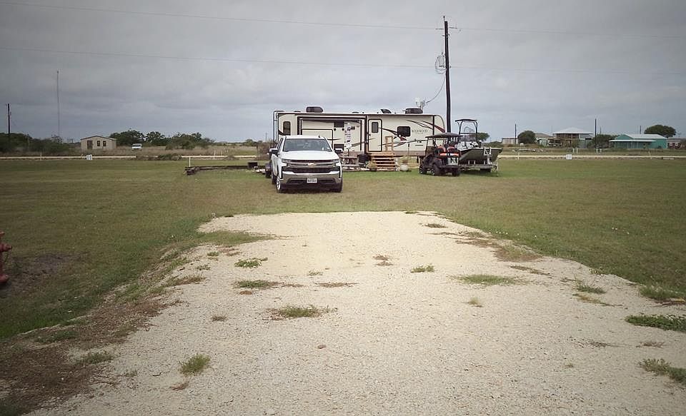 1st image of 12 Sandhill Ln