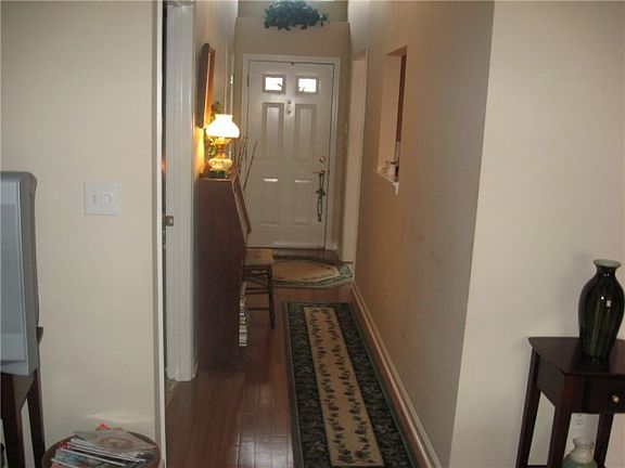 2nd image of 825 Ashton Parke Dr