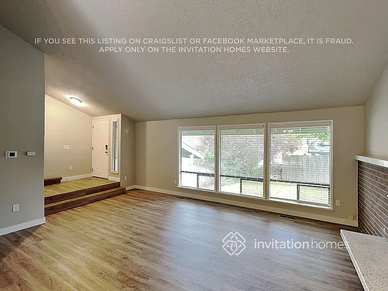 5121 S 302nd Pl — Photo 5