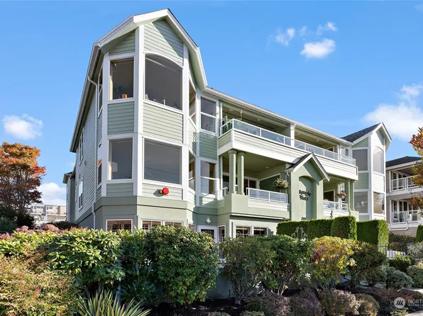 239 4th Avenue S #202, Edmonds, WA 98020