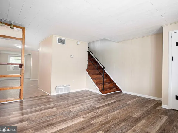 2033 Kelmore Rd, Dundalk, MD 21222