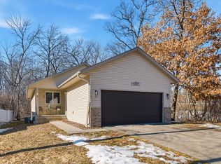 15162 Cates Lake Dr, Prior Lake, MN 55372