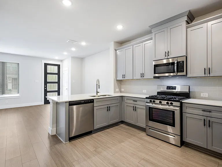 4502 Smokey Quartz Ln — Photo 8