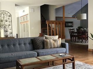 77 Woodfield Ct, Racine, WI 53402