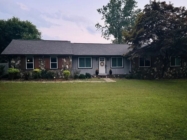 91 Bishop Dr NW, Cartersville, GA 30121