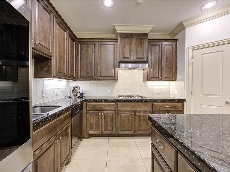 13606 Teal Bluff Ln — Photo 25