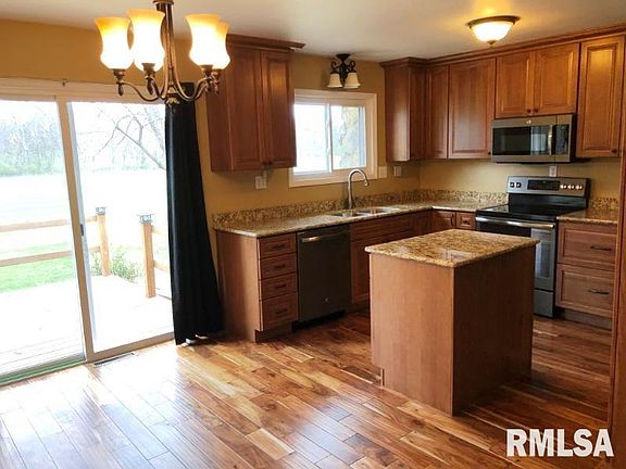 4th image of 16556 N County Road 1800e