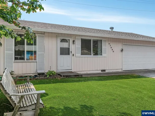 47666 W 1st St, Oakridge, OR 97463