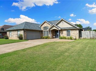 508 College Pl, Bentonville, AR 72712