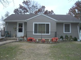 130 Chateau Dr, Florissant, MO