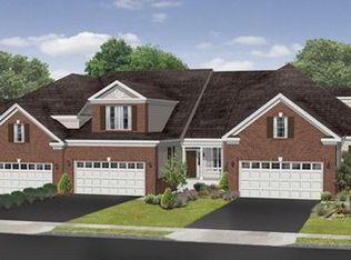 1022 Riviera Dr, Elgin, IL 60124