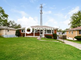 2320 Embassy Ln, Shively, KY 40216