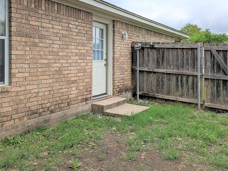 210 Dale Earnhardt Dr #B — Photo 15