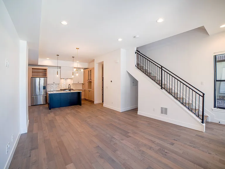 2317 Stout St — Photo 13
